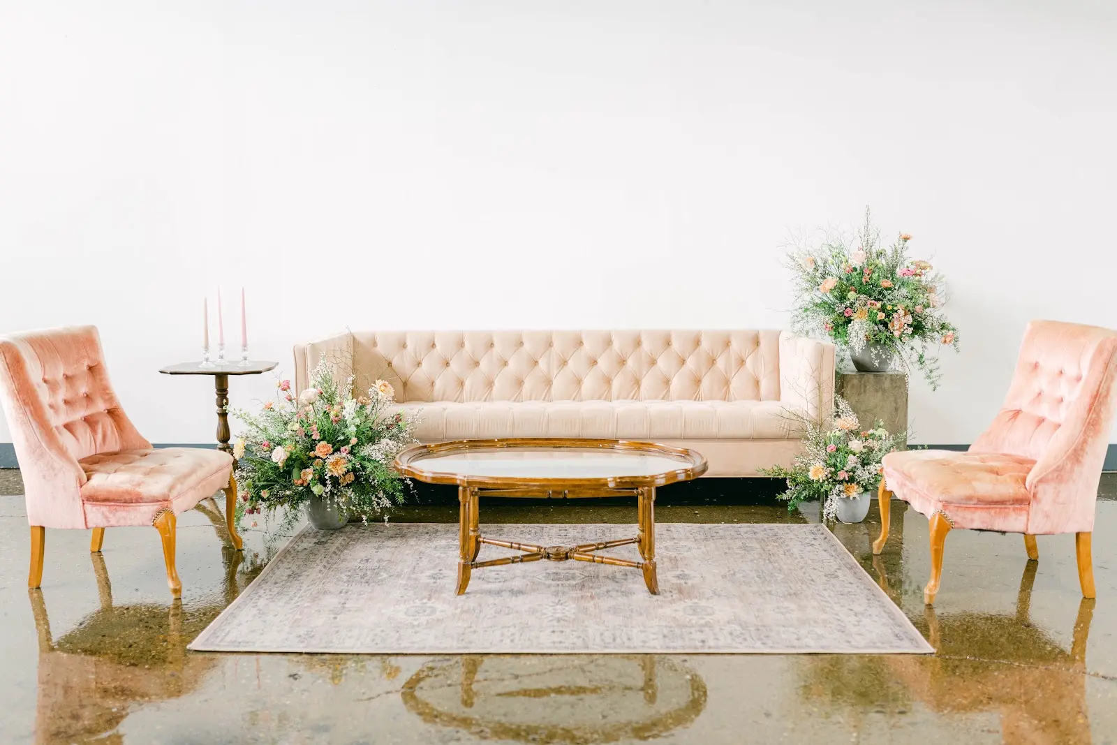 Styled lounge area inside The VV Showroom in Indianapolis with Violet Vintage furniture